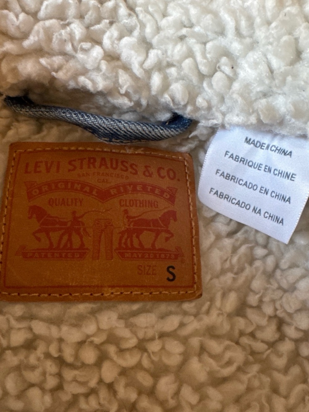 Levi's Sherpa lined denim jacket in light blue S - Picture 3 of 6